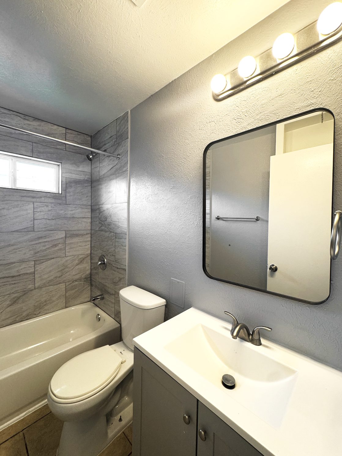 Modern Bathroom